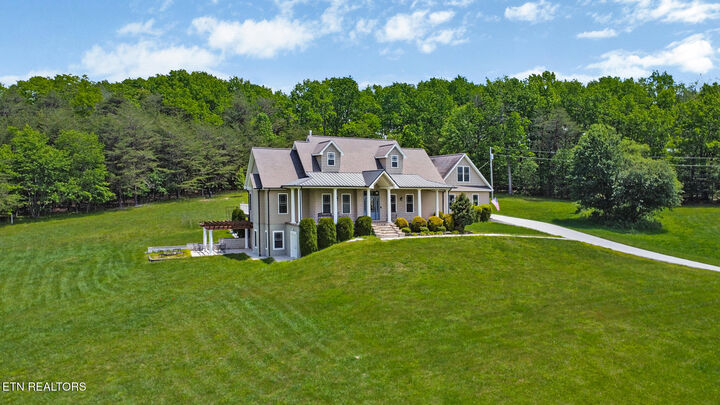 Property Photo:  853 Obed River Rd  TN 38555 