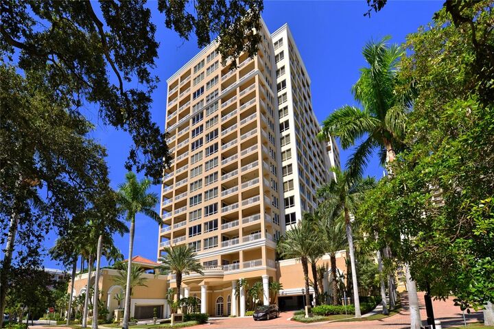 Property Photo:  35 Watergate Drive 1506  FL 34236 