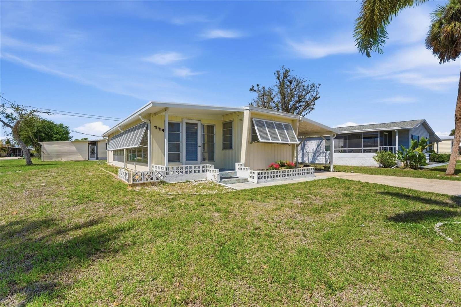 Property Photo:  774 Baja Viejo  FL 34224 
