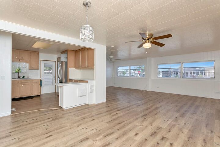 Property Photo:  4809 4th Street W  FL 34207 