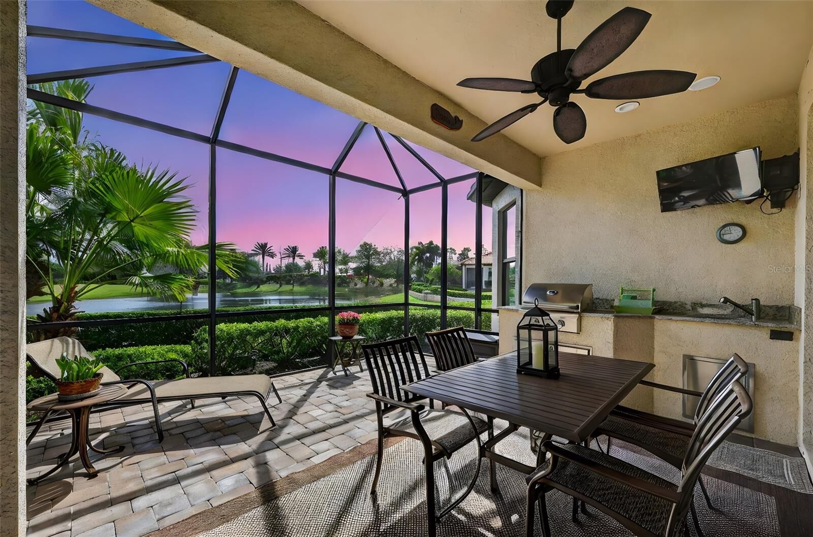 Property Photo: 5335 Vaccaro Court FL 34211