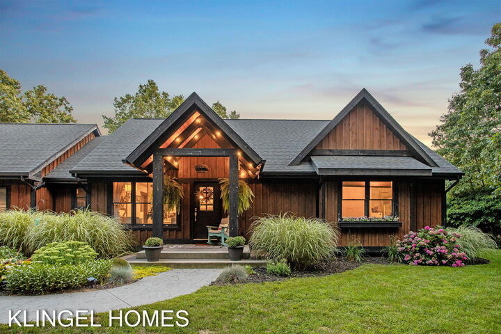 Property Photo:  13698 Stearns Court  MI 49417 