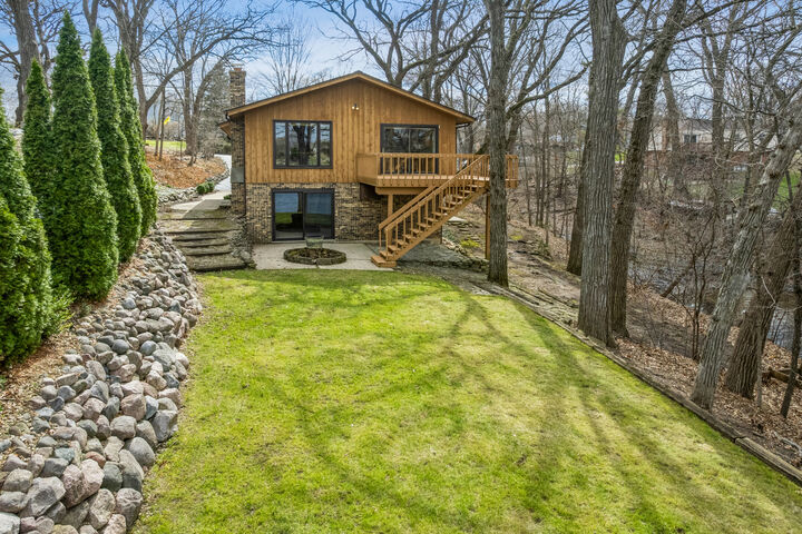 Property Photo:  128 Hickory Road  IL 60156 