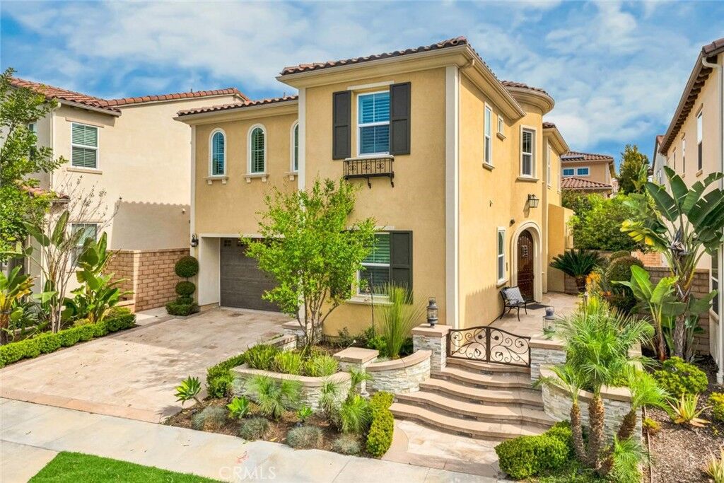 Property Photo:  32 Lark  CA 92630 