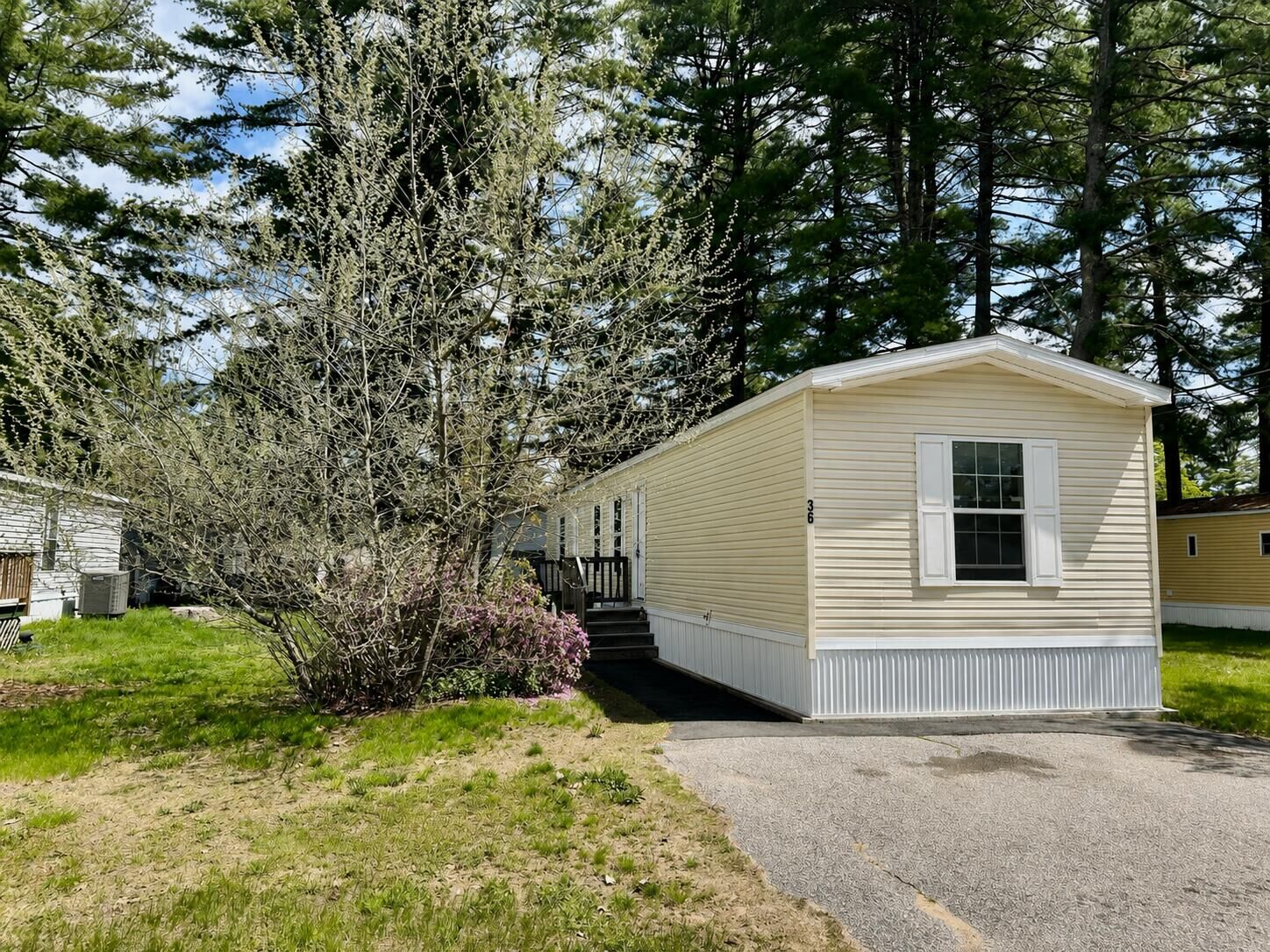 Property Photo: 36 Franklin Parkway ME 04011