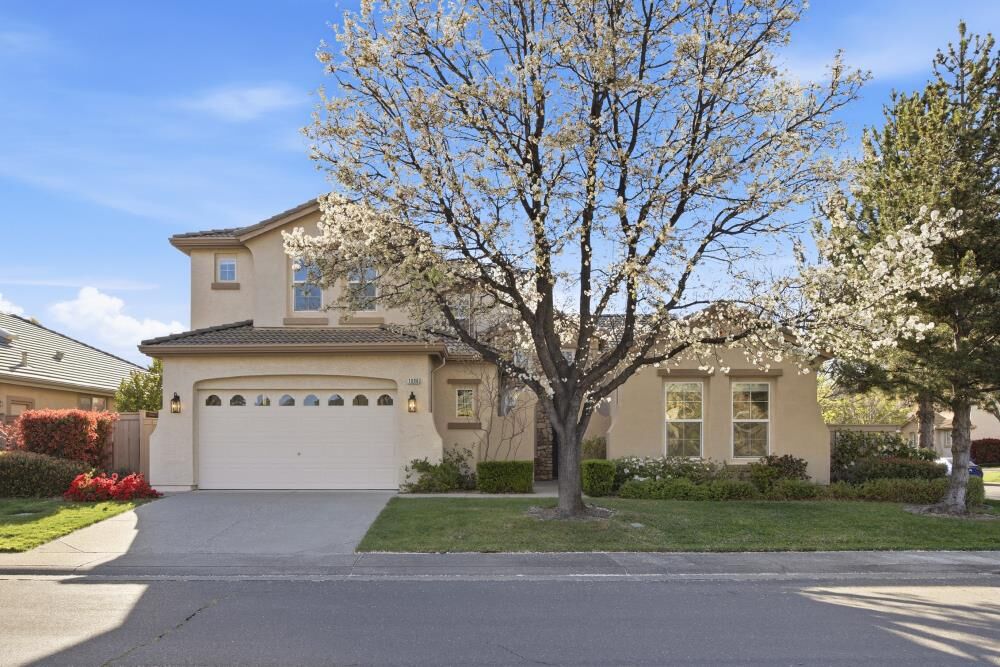Property Photo:  1096 Elsworth Way  CA 95630 