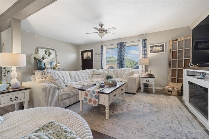 Property Photo:  1 Skyline Cove  AR 72601 