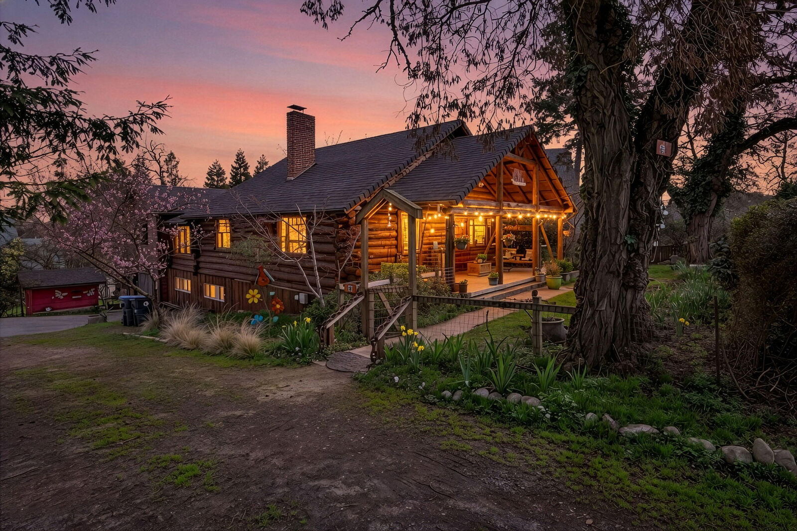 Property Photo:  645 E California Street  OR 97530 