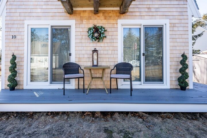 Property Photo:  9 Bells Neck Rd 10  MA 02671 