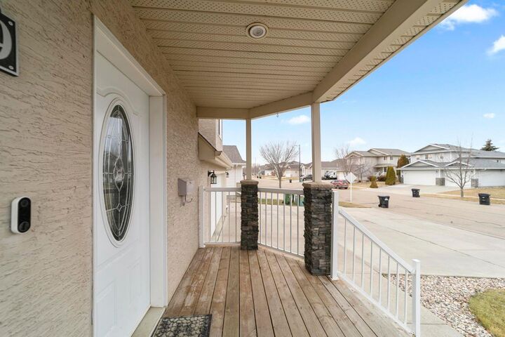 Property Photo:  5809 28 Avenue  AB T4V 1P8 
