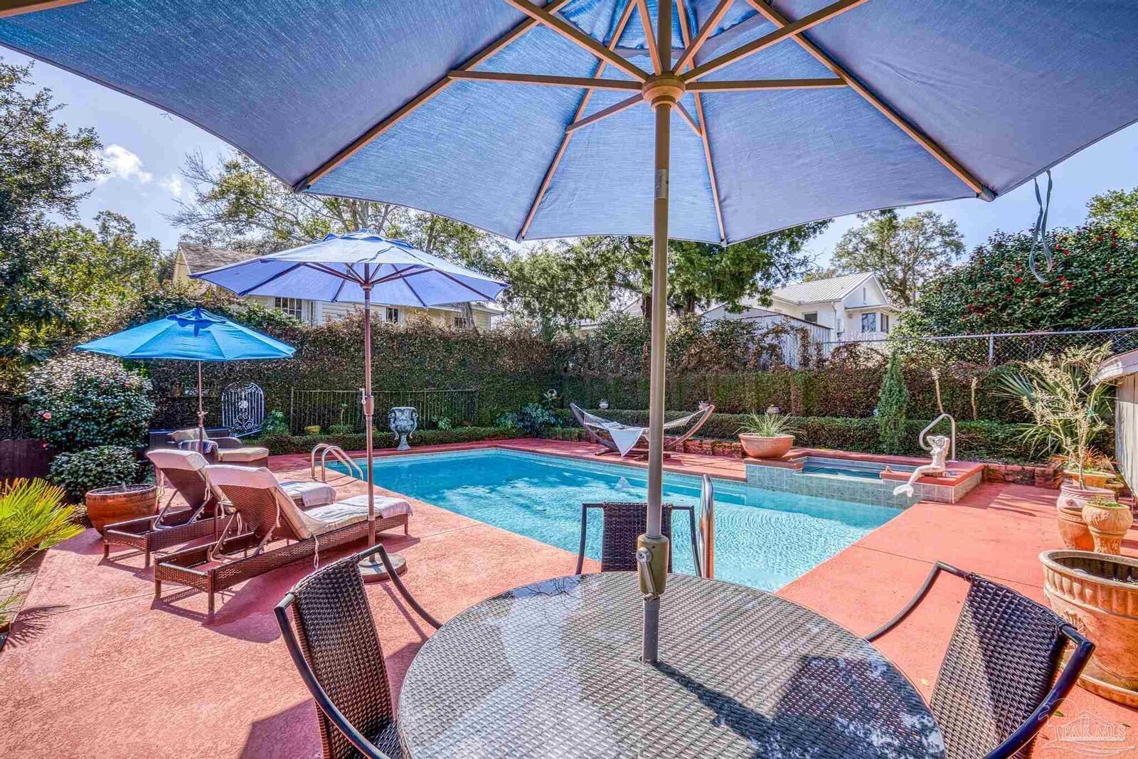 Property Photo: 1723 Yates Ave FL 32503