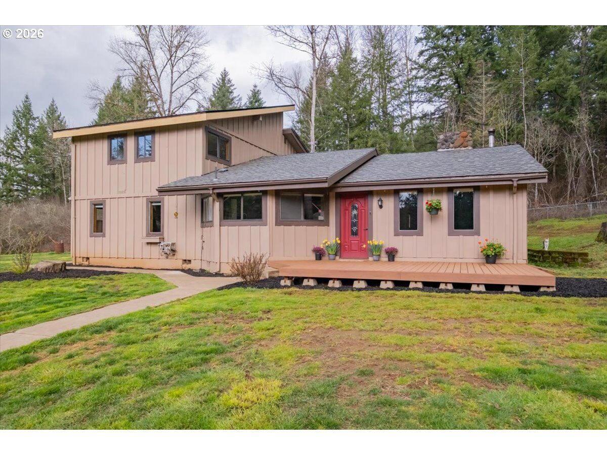 Property Photo: 40875 Peoples Dr OR 97355