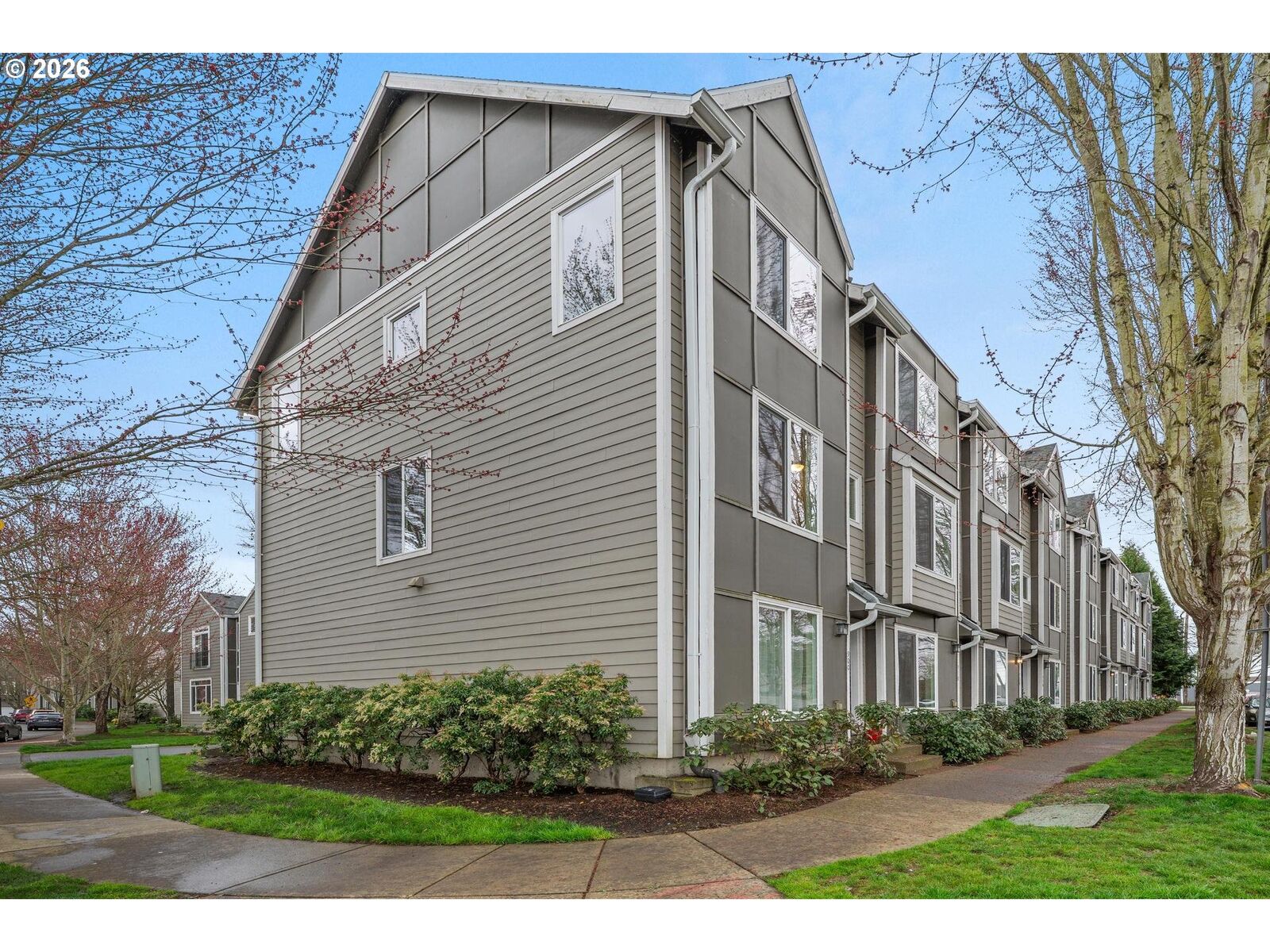 Property Photo: 900 SW 173rd Ave OR 97006