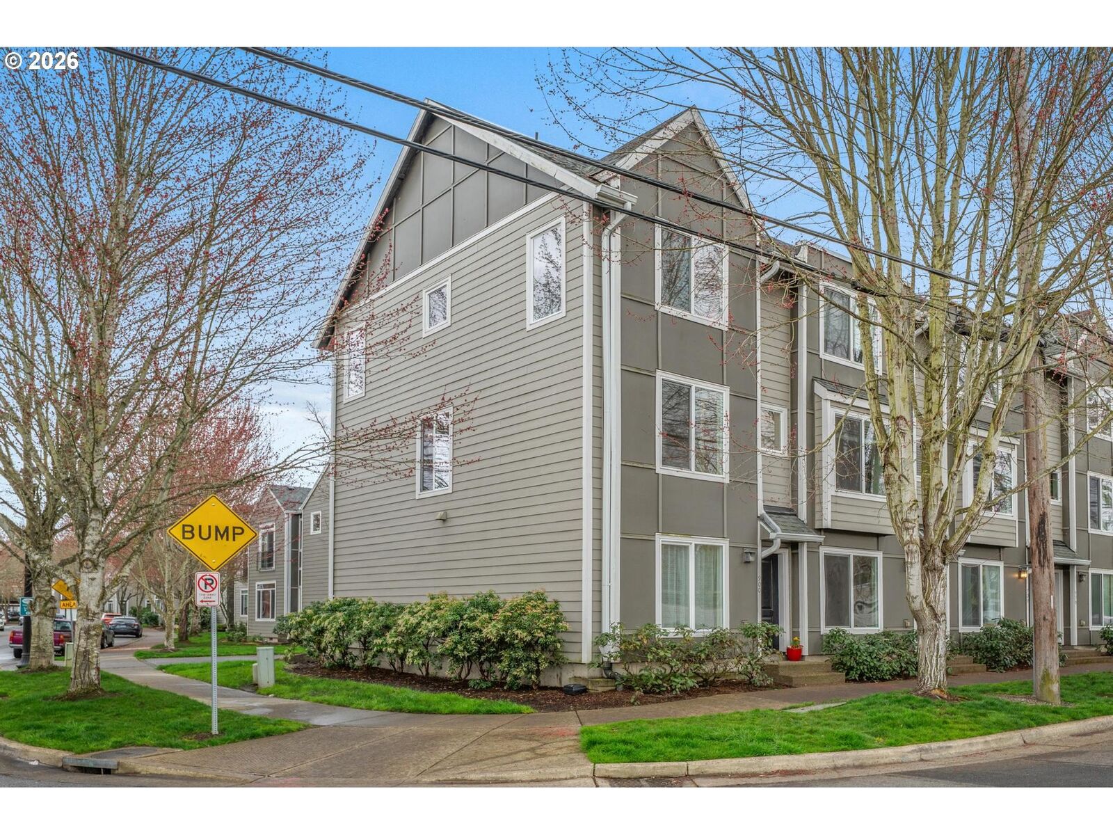 Property Photo:  900 SW 173rd Ave  OR 97006 