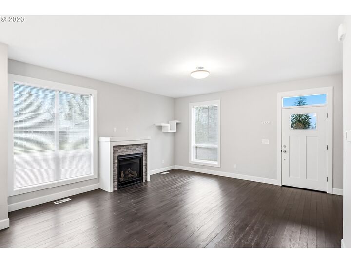 Property Photo: 8209 SE 69th Ave OR 97206