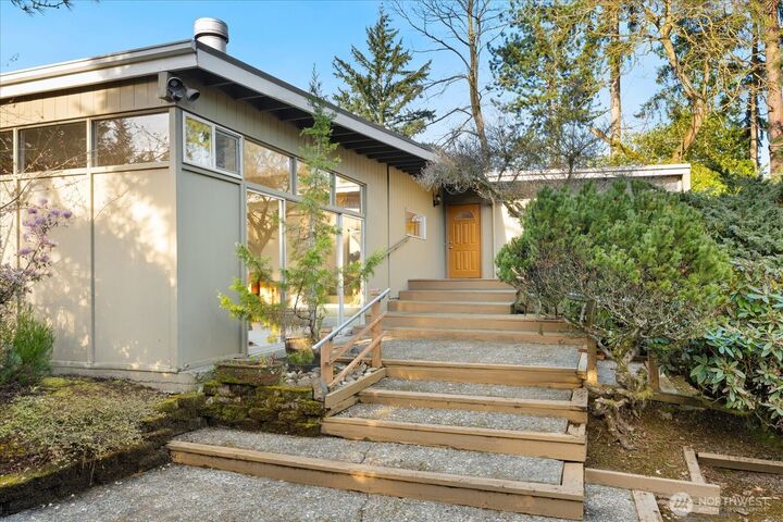 Property Photo:  2309  123rd Place SE  WA 98005 