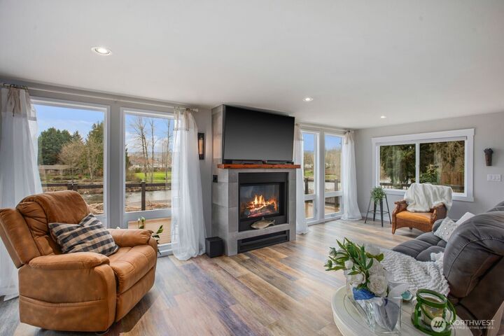 Property Photo: 14619 80th Street E WA 98372