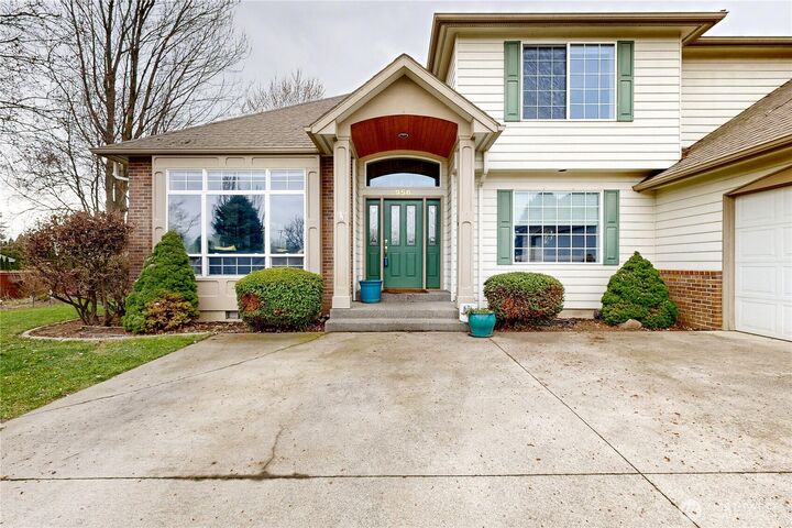 Property Photo:  956 SE Garrison Drive  WA 99324 