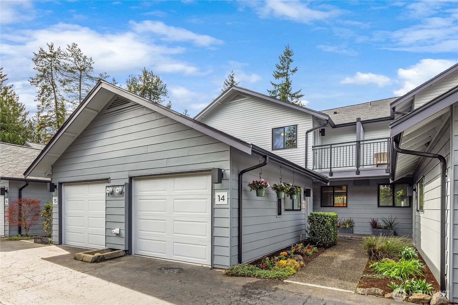 Property Photo:  7740  196th Street SW 14  WA 98026 