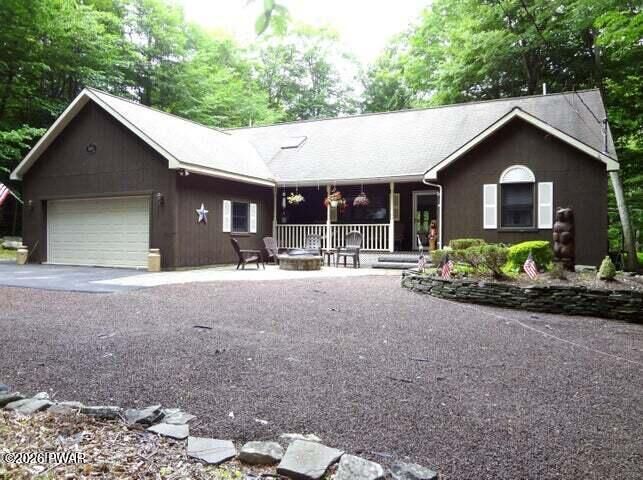 Property Photo: 104 Hickory Lane PA 18426
