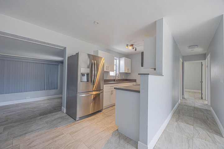 Property Photo:  2007 Kenwood Road  FL 33409 