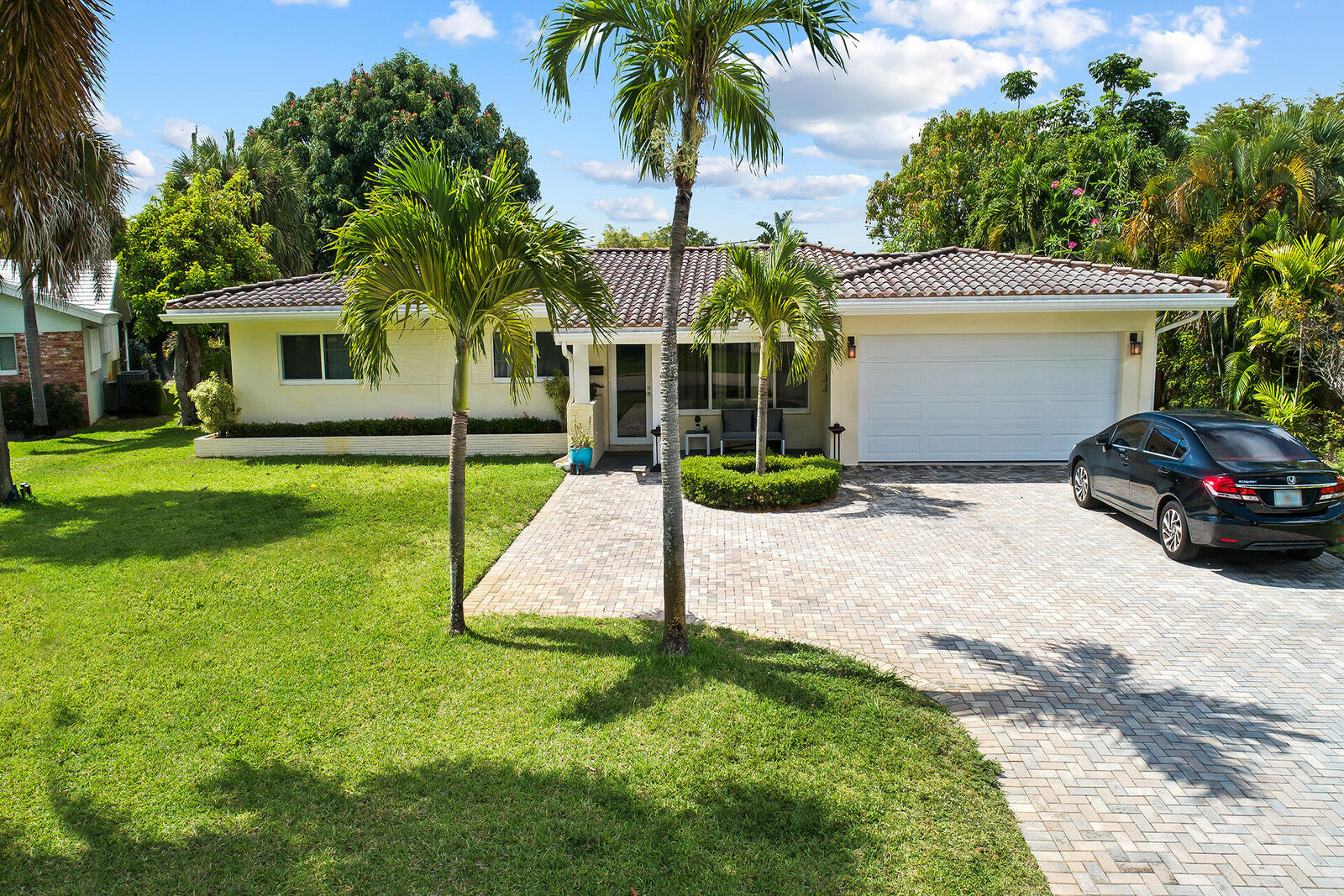 Property Photo:  1754 NE 47th Street  FL 33334 