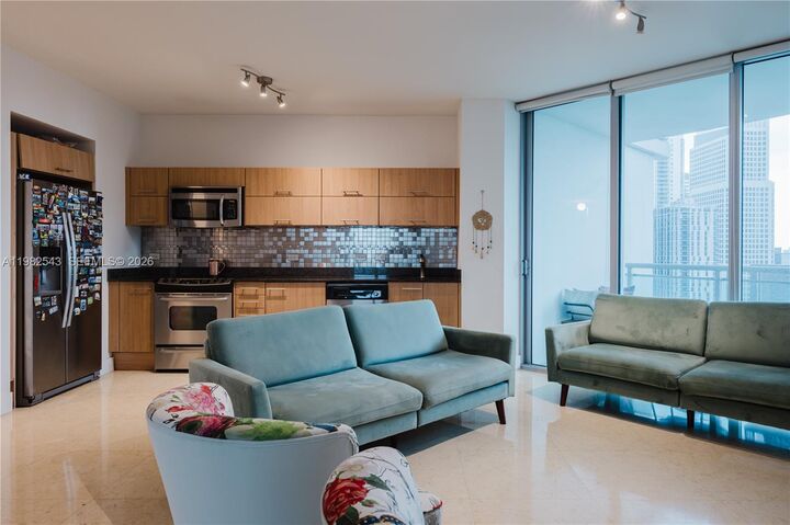 Property Photo:  350 S Miami Ave 1814  FL 33130 