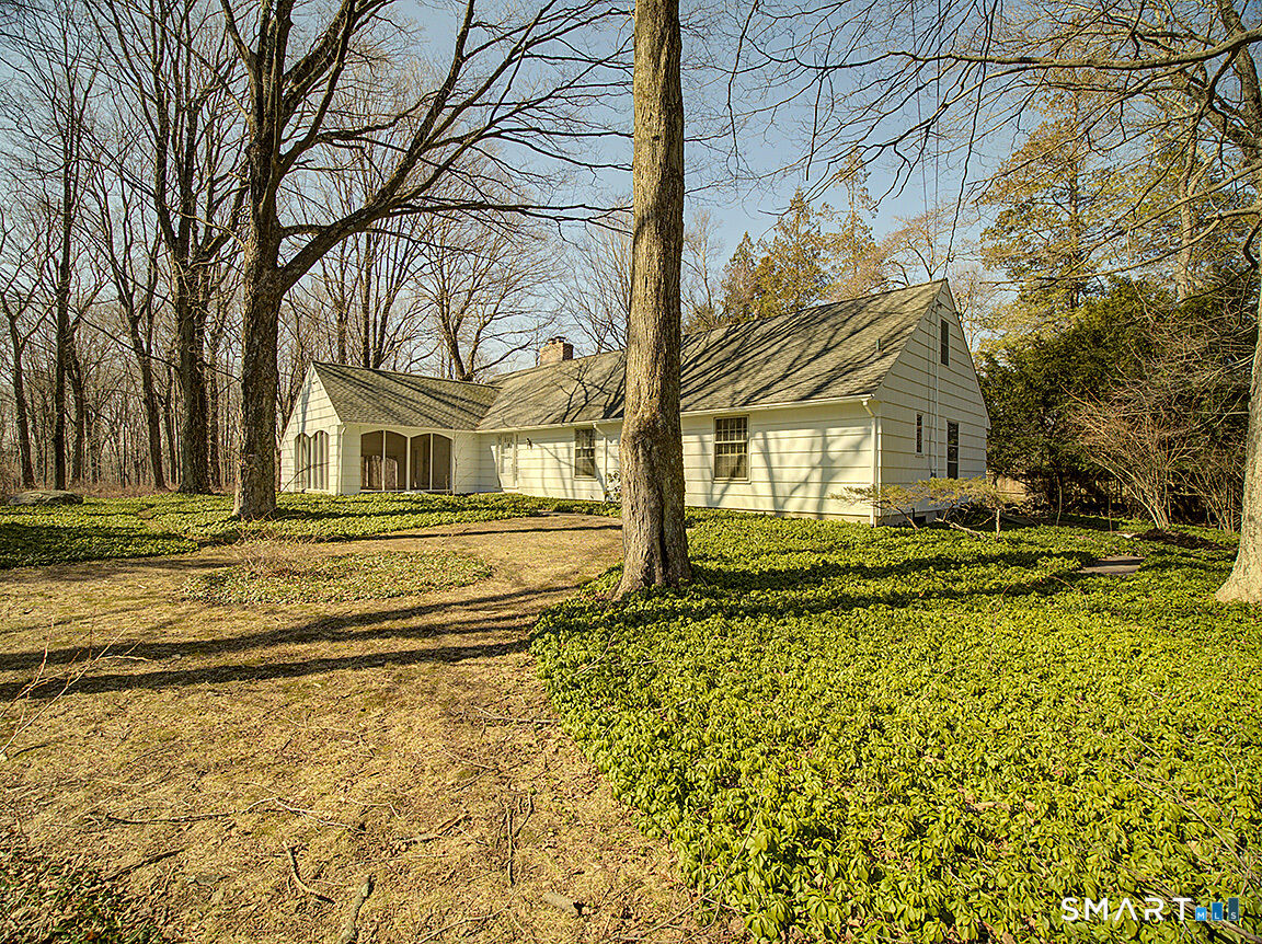 Property Photo:  33 Fairground Road  CT 06525 