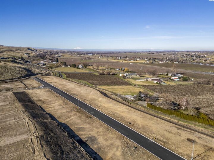 Property Photo:  1652 SW Kelandren Drive  WA 99350 