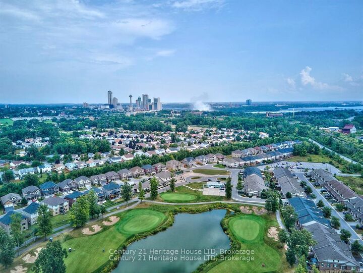 Property Photo:  7711 Green Vista Gate 1001  ON L2G 0Y9 