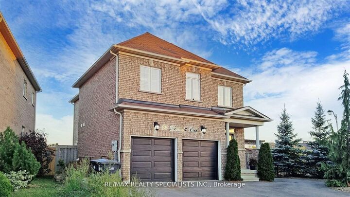 Property Photo: 92 Kettlewell Crescent ON L6R 0T1