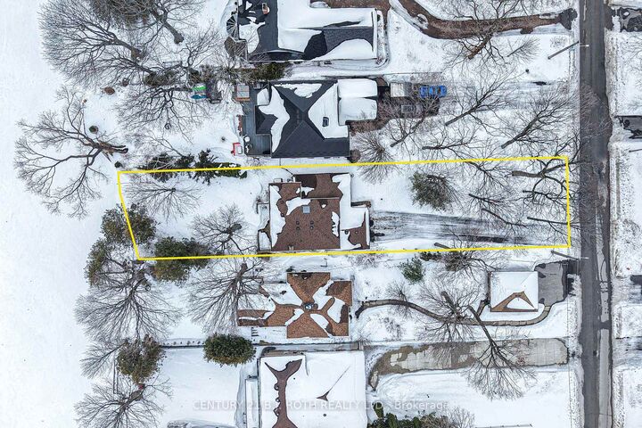 Property Photo: 698 Broadview Avenue ON L3V 6P3