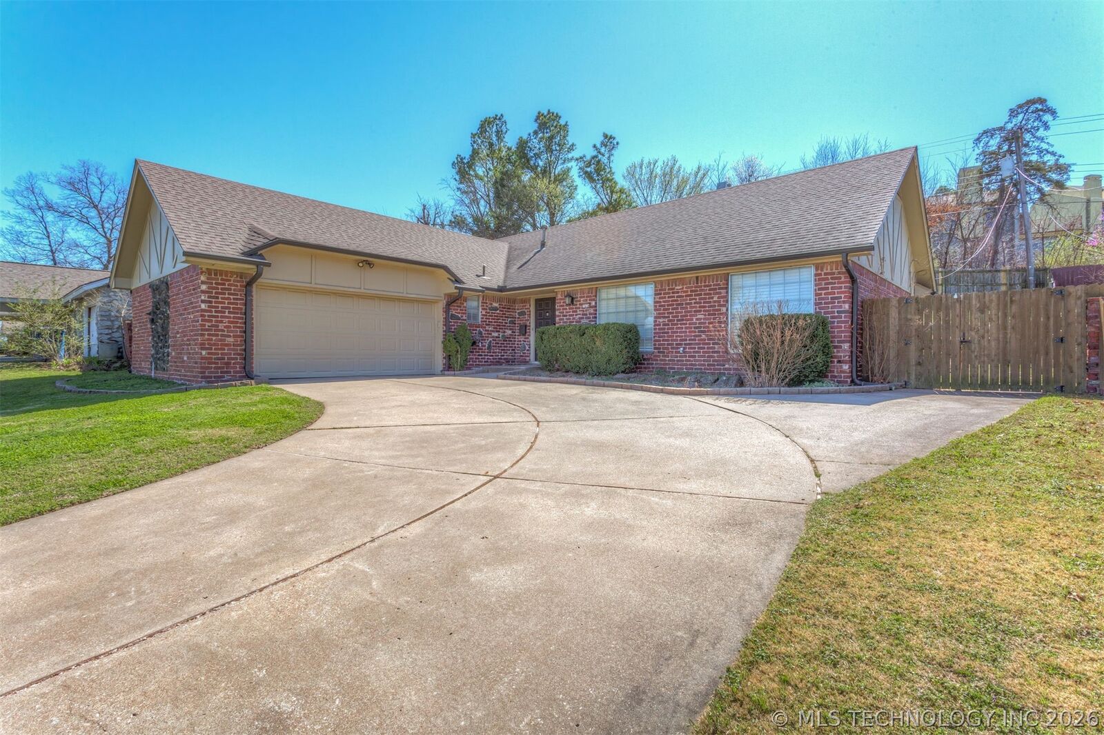 Property Photo:  7634 E 58th Place  OK 74145 