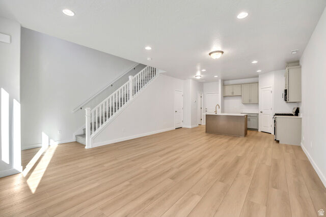 Property Photo: 762 W 520 S 425 UT 84003