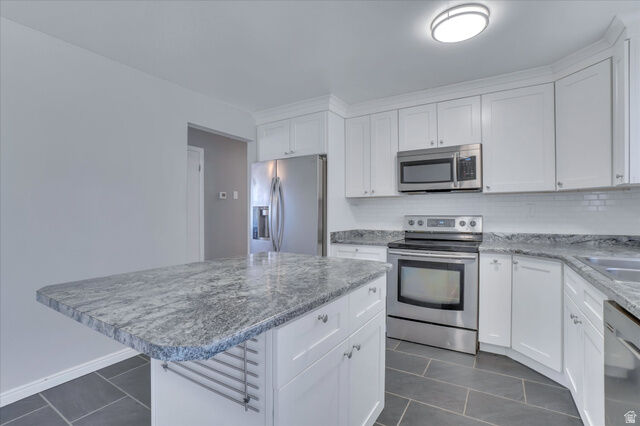 Property Photo: 369 E 500 N UT 84003