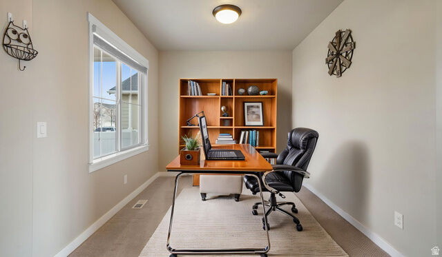 Property Photo:  644 S Peachtree Ln E  UT 84045 