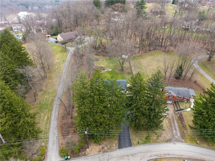 Property Photo: 104 Old Saxonburg Blvd PA 15024