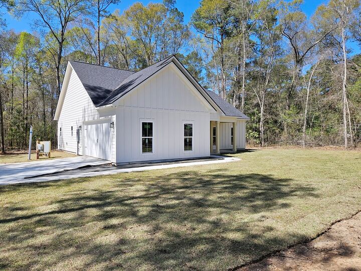 Property Photo:  147 Thomas Street  GA 31763 