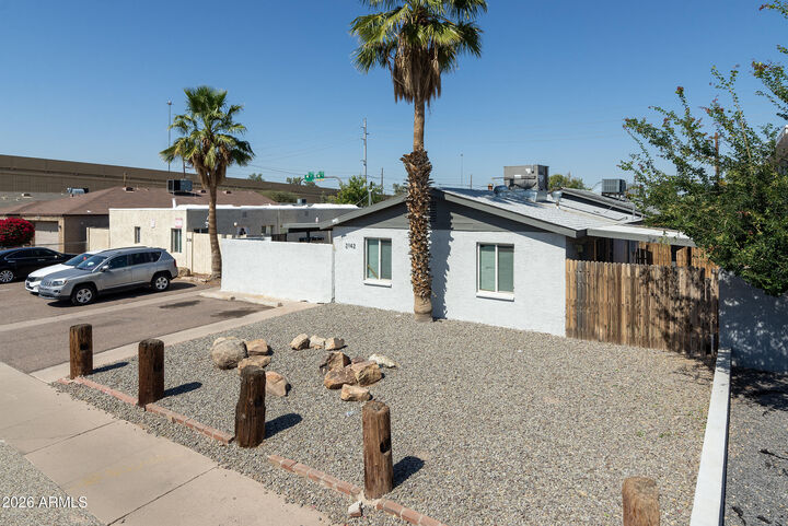 Property Photo:  2142 E Taylor Street  AZ 85006 