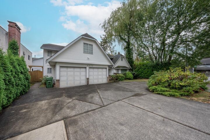 8020 General Currie Road — photo 1