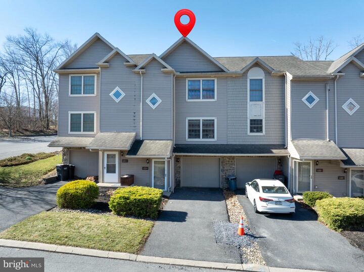 Property Photo:  632 Oakwood Avenue B  PA 16803 