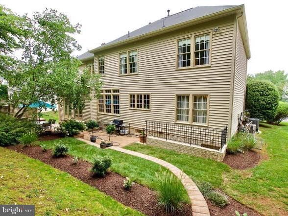 Property Photo:  47093 Kentwell Place  VA 20165 