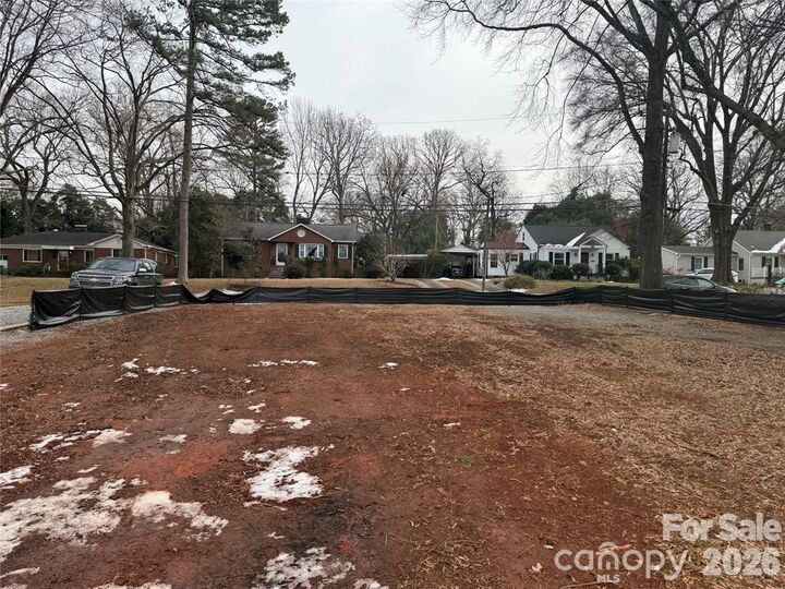 Property Photo:  733 Fugate Avenue  NC 28205 