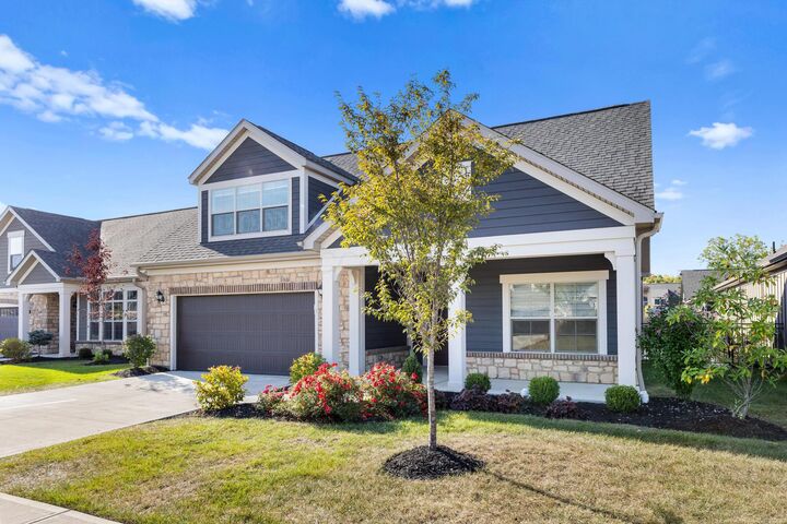 Property Photo:  496 Garden Gate Lane  OH 43035 