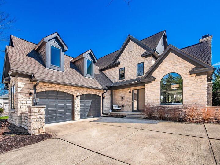 Property Photo:  9821 Oxford Circle  OH 43065 