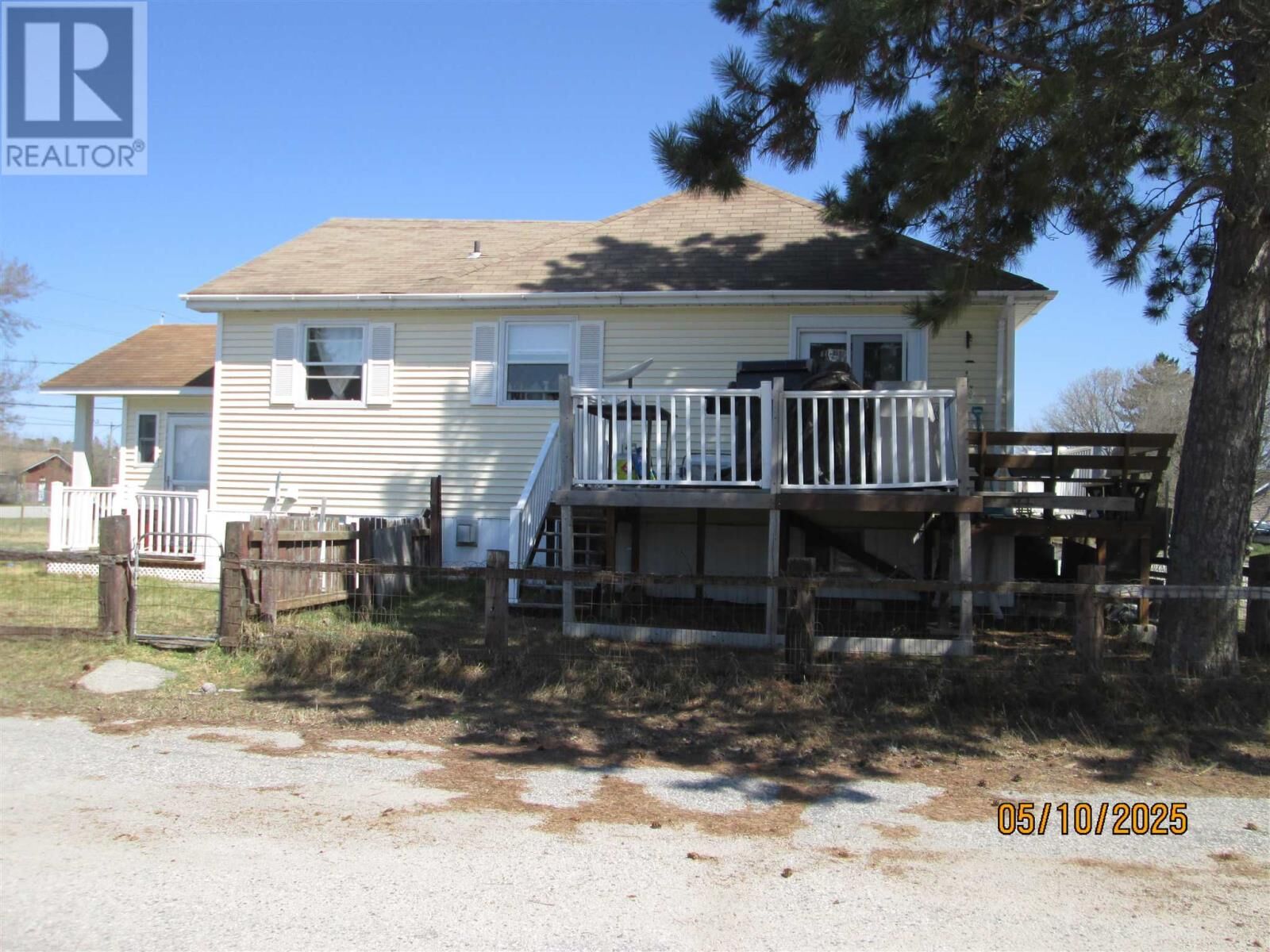 Property Photo:  201 Garden Street  ON P0T 1T0 