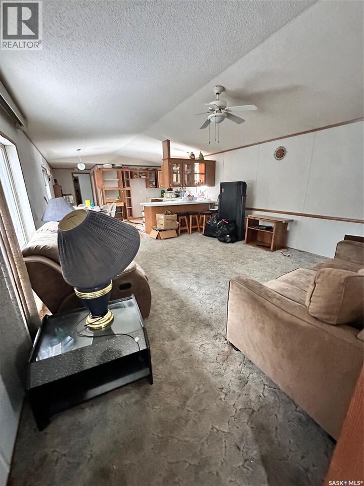 Property Photo:  106 2nd Avenue SW  SK S0M 0T0 