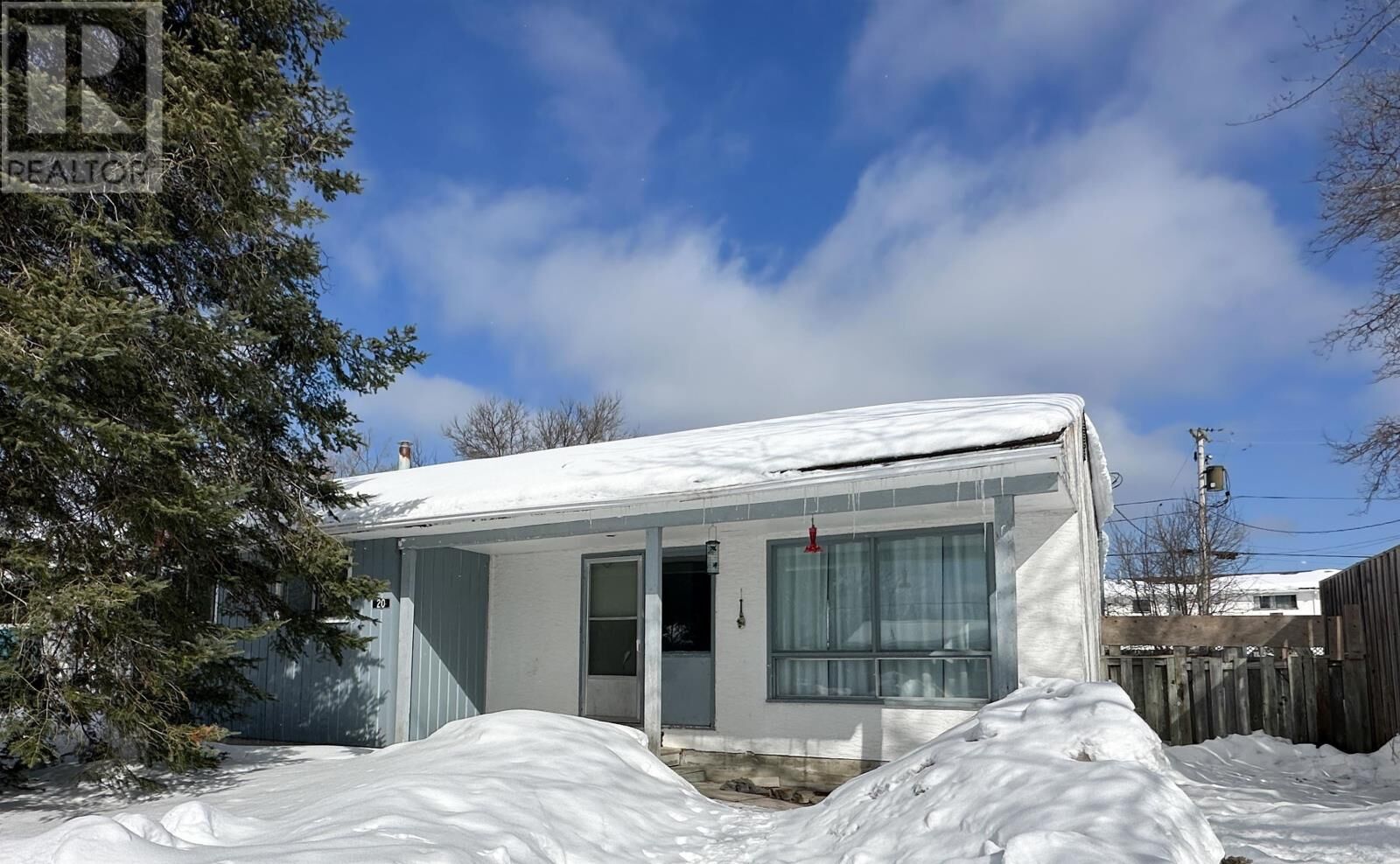 Photo de la propriété:  20 Poplar Ave  ON P0V 1T0 