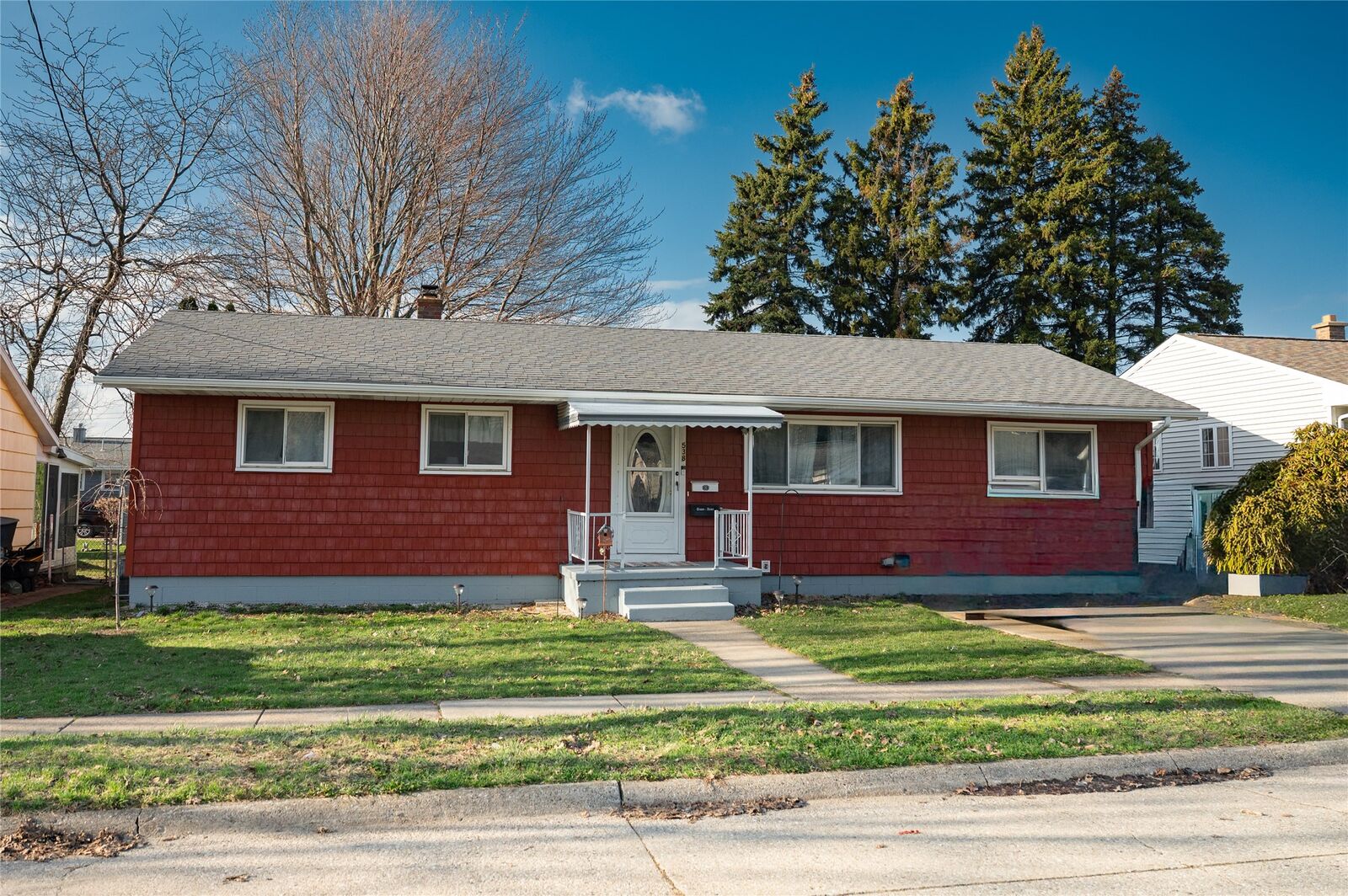 Property Photo: 538 E 37th Street PA 16504