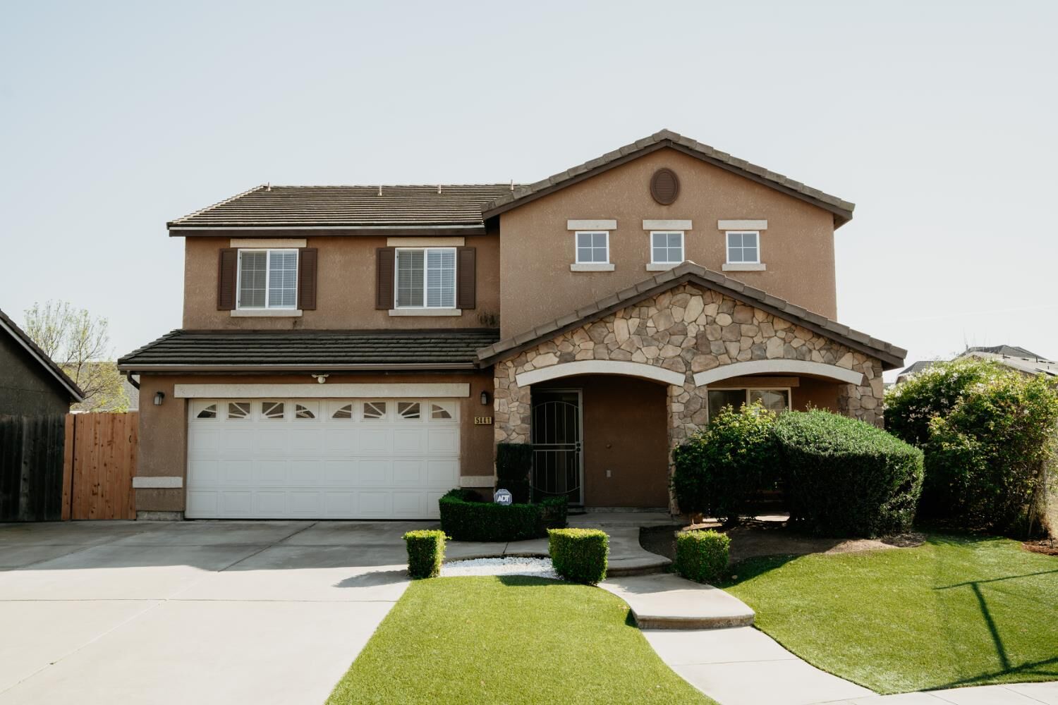 Property Photo:  5441 W Pine Avenue  CA 93722 